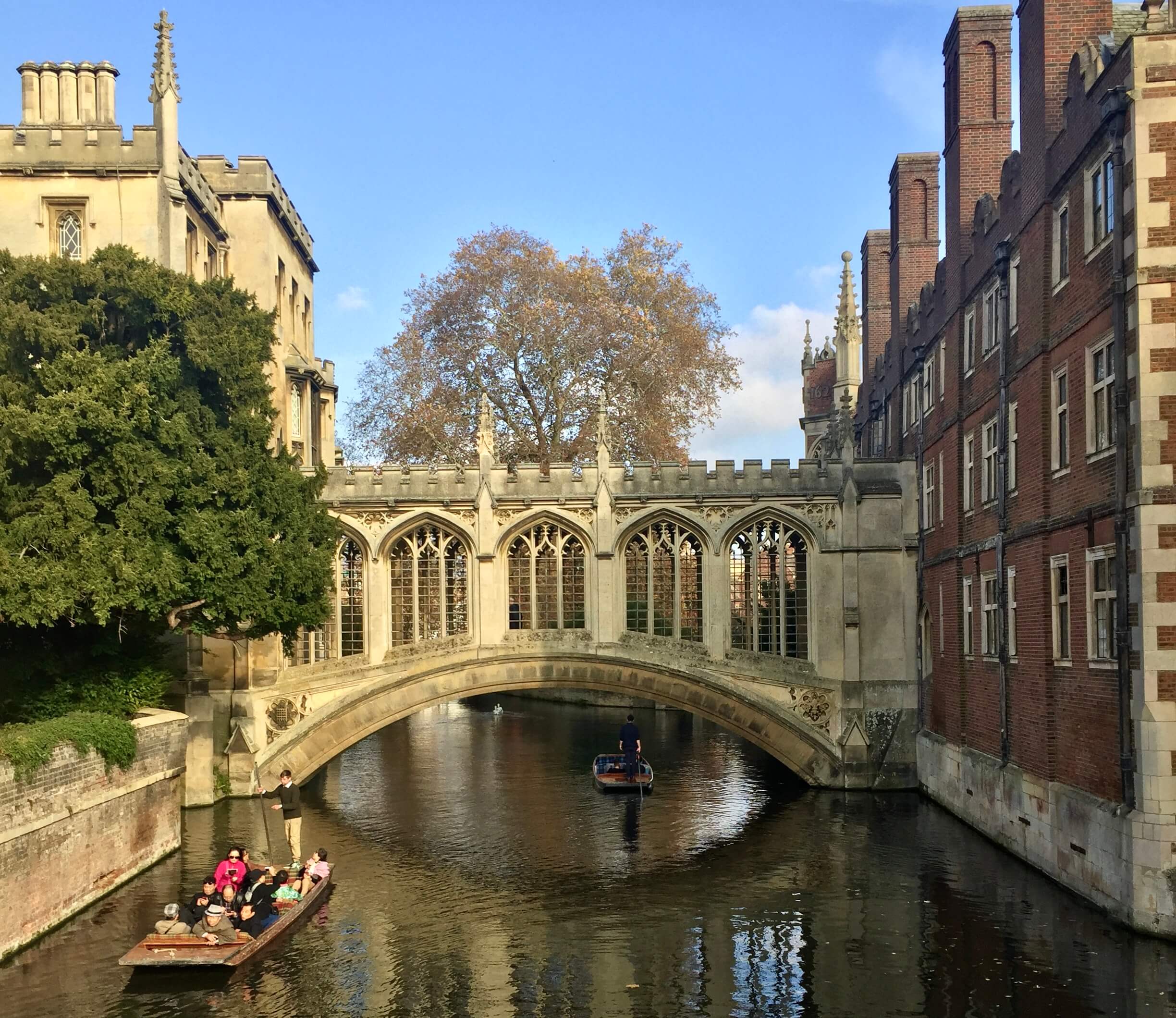 Cambridge To Offer Free Foundation Year For Disadvantaged Students